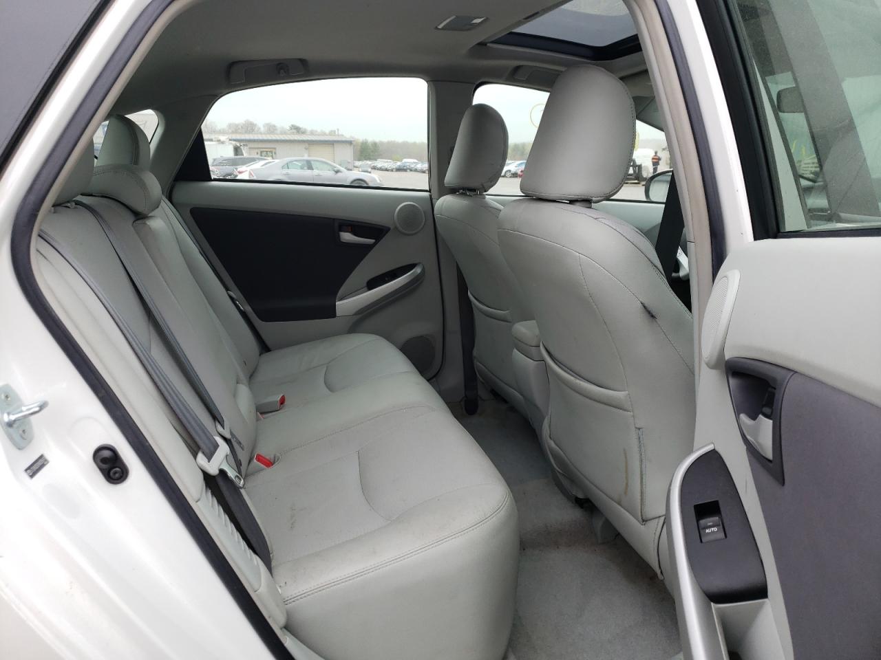Photo 6 from auction – 2010 TOYOTA PRIUS with VIN JTDKN3DU9A0056979