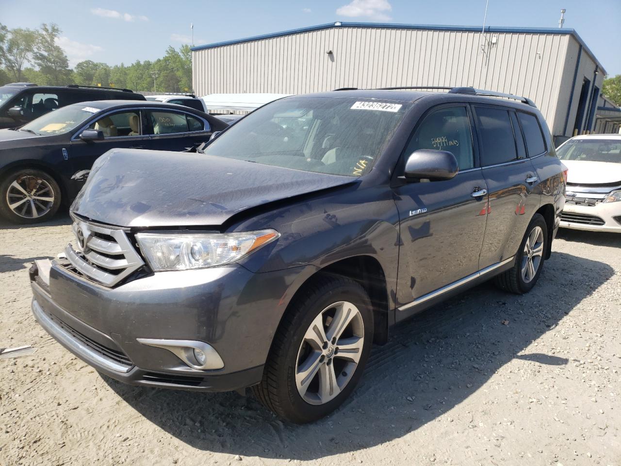 Photo 2 from auction – 2013 TOYOTA HIGHLANDER with VIN 5TDDK3EHXDS195233
