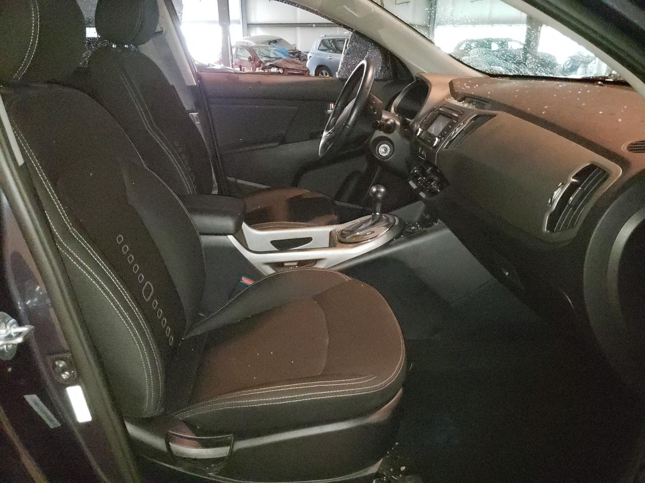 Photo 5 from auction – 2014 KIA SPORTAGE E with VIN KNDPCCACXE7574605