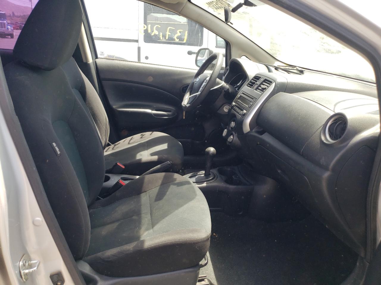Photo 5 from auction – 2014 NISSAN VERSA NOTE with VIN 3N1CE2CP1EL384130