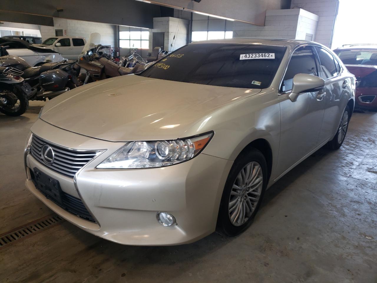 Photo 14 from auction – 2013 LEXUS ES 350 with VIN JTHBK1GG4D2033068