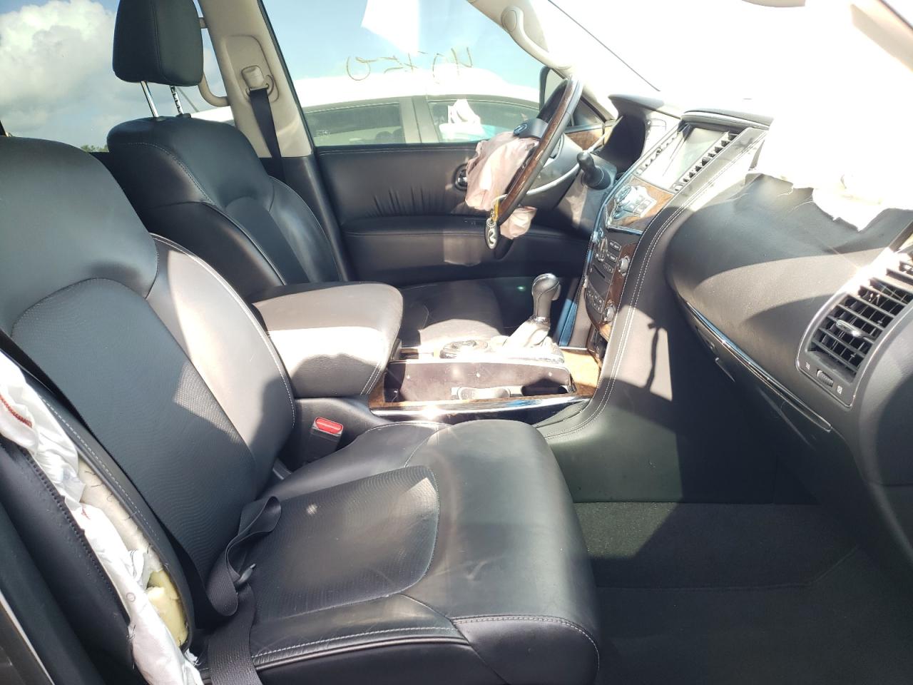 Photo 5 from auction – 2017 INFINITI QX80 BASE with VIN JN8AZ2NF4H9645040