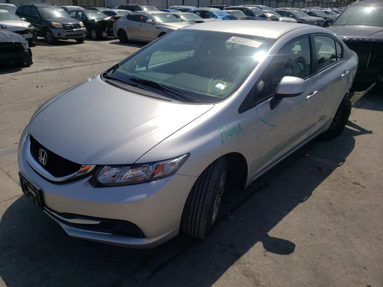 Photo 2 from auction – 2013 HONDA CIVIC LX with VIN 19XFB2F52DE279984
