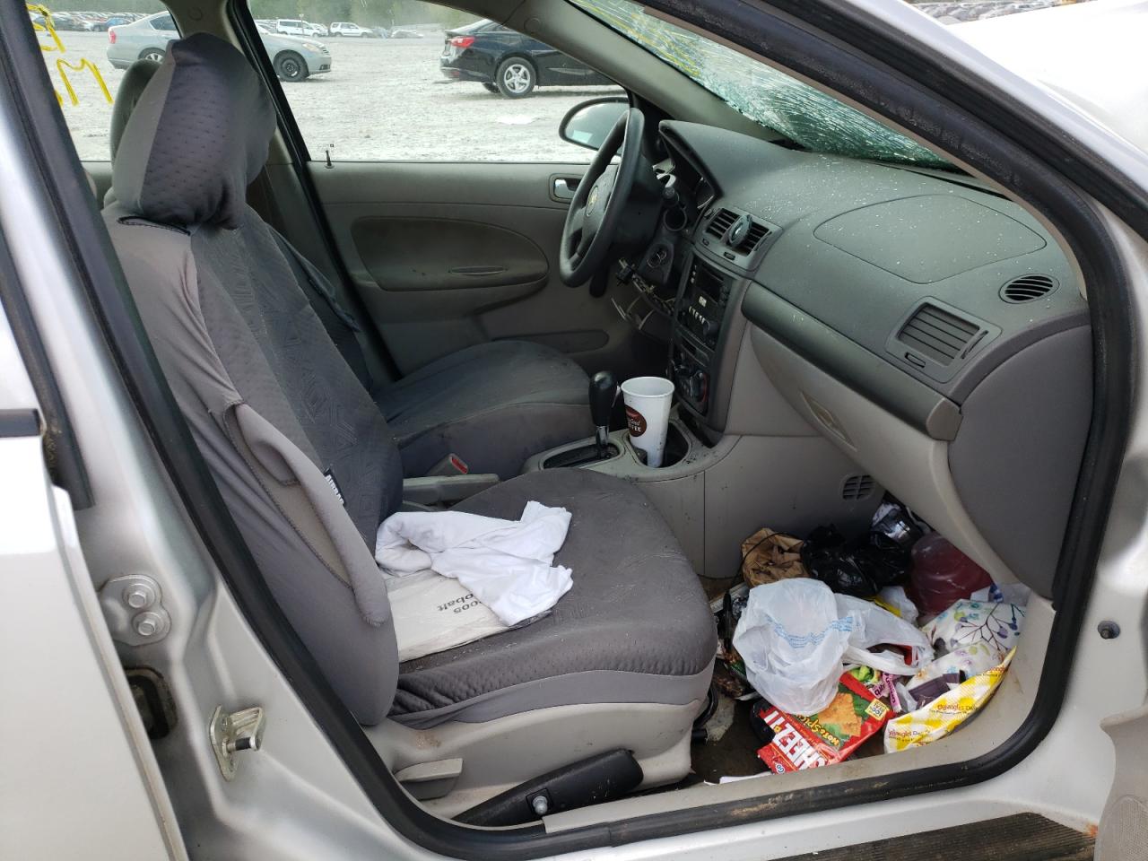 Photo 5 from auction – 2005 CHEVROLET COBALT with VIN 1G1AK52F857643412