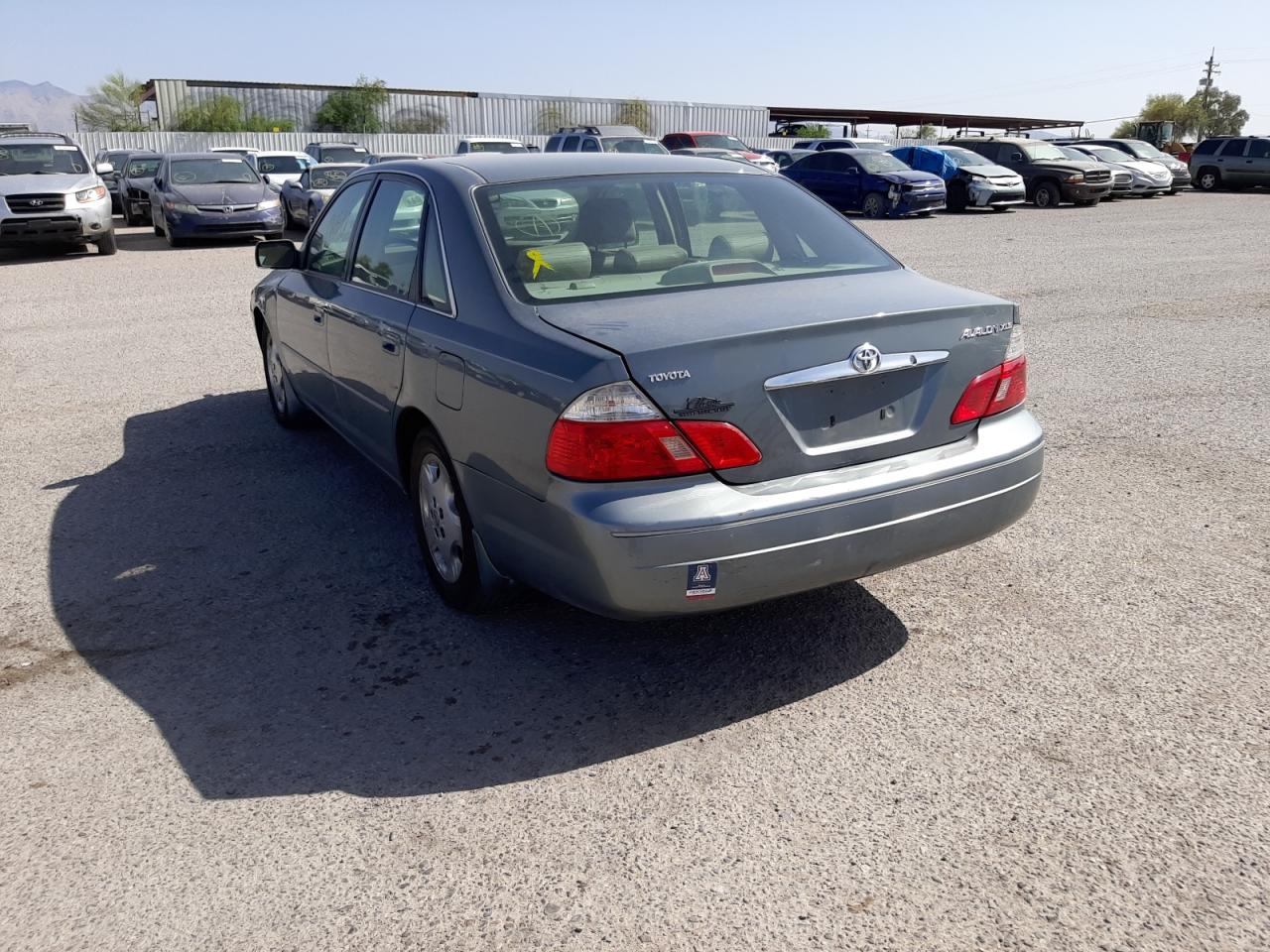 Photo 3 from auction – 2003 TOYOTA AVALON XL with VIN 4T1BF28B53U327883
