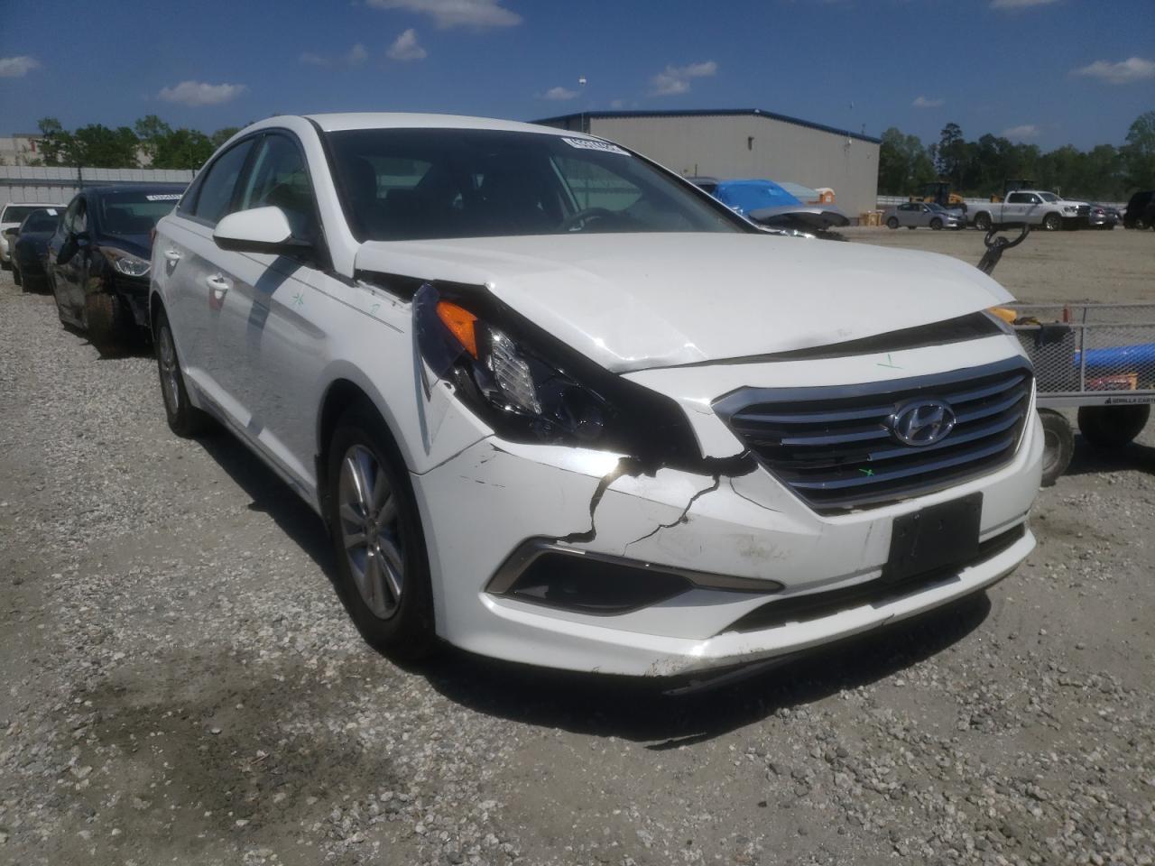 Photo 1 from auction – 2016 HYUNDAI SONATA SE with VIN 5NPE24AF7GH323937