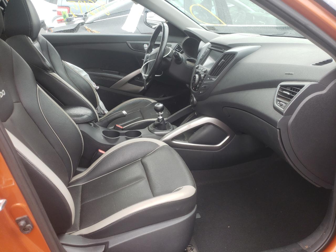 Photo 5 from auction – 2014 HYUNDAI VELOSTER T with VIN KMHTC6AEXEU205791