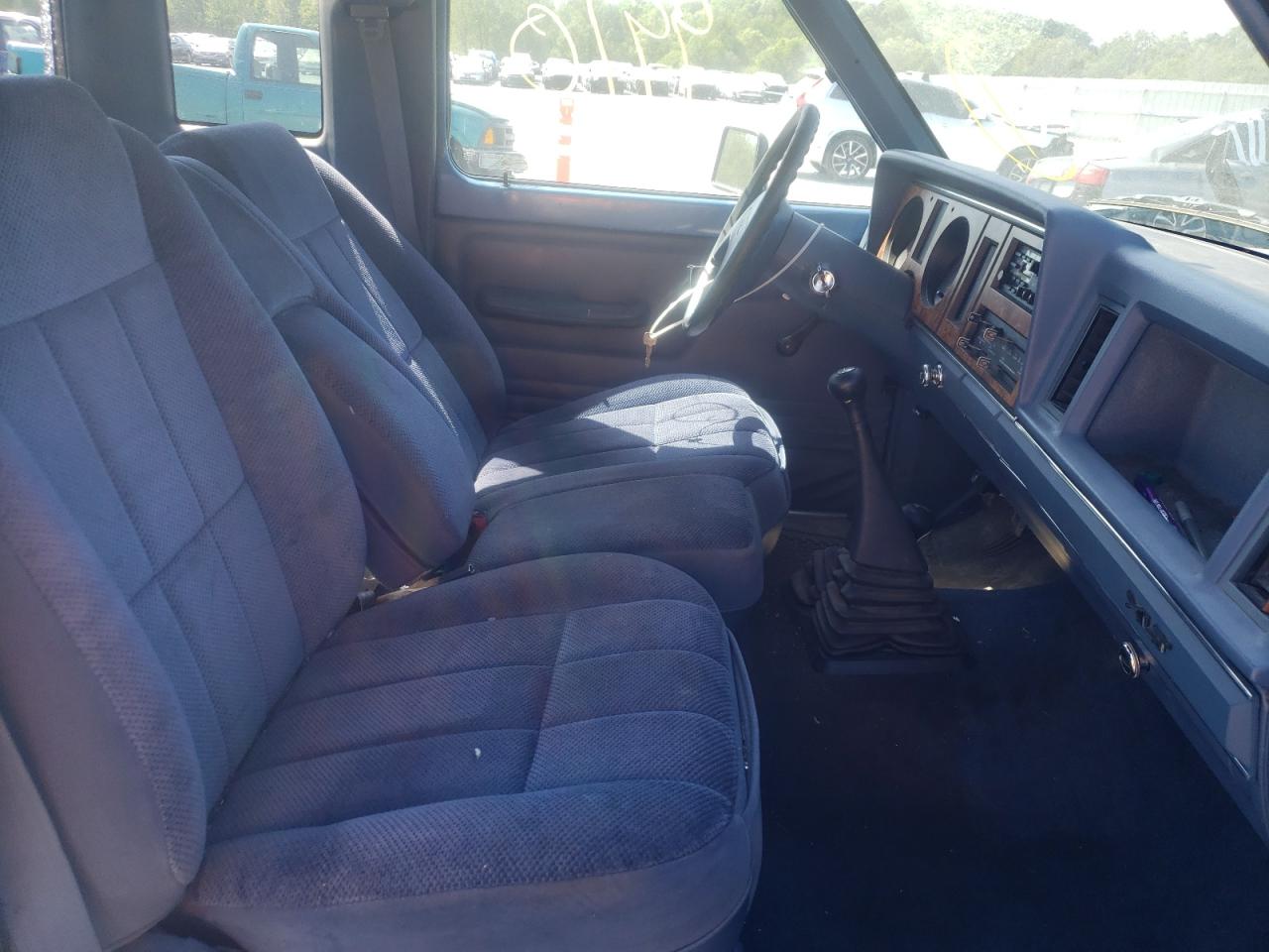 Photo 5 from auction – 1988 FORD RANGER SUP with VIN 1FTCR15TXJPC07595