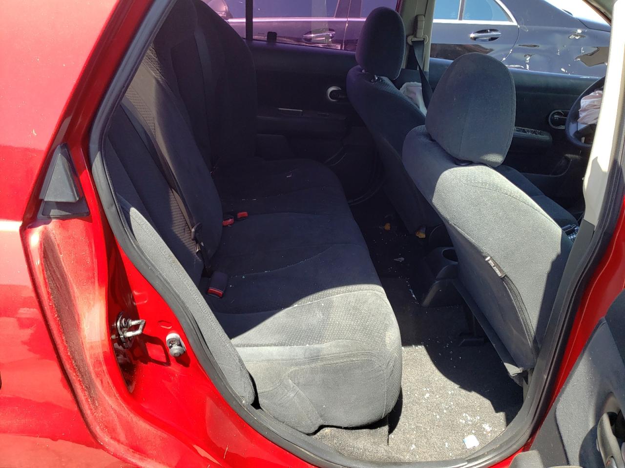 Photo 6 from auction – 2010 NISSAN VERSA S with VIN 3N1BC1AP4AL384129