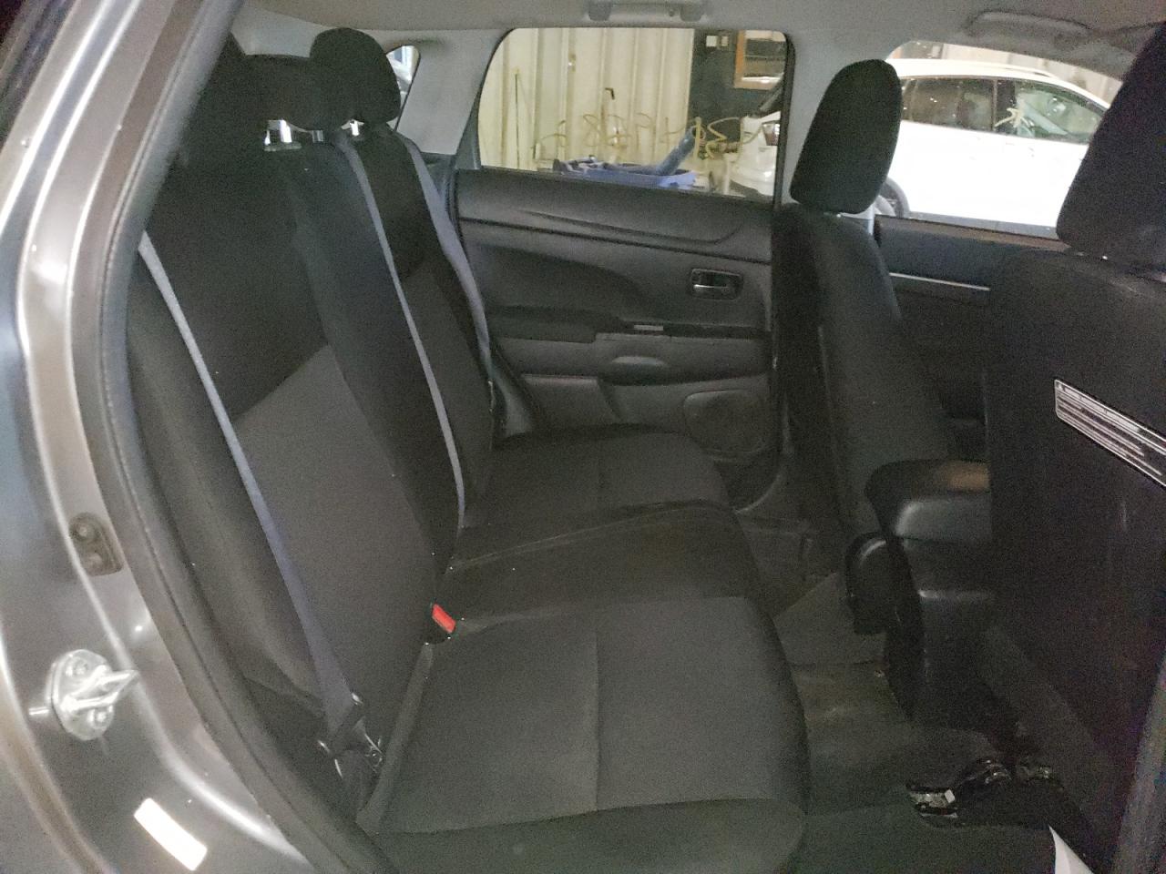 Photo 6 from auction – 2011 MITSUBISHI OUTLANDER with VIN JA4AP3AUXBZ002351