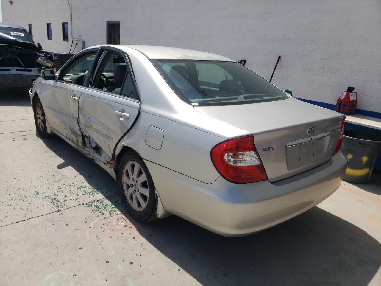 Photo 3 from auction – 2002 TOYOTA CAMRY LE with VIN 4T1BF32K62U528981