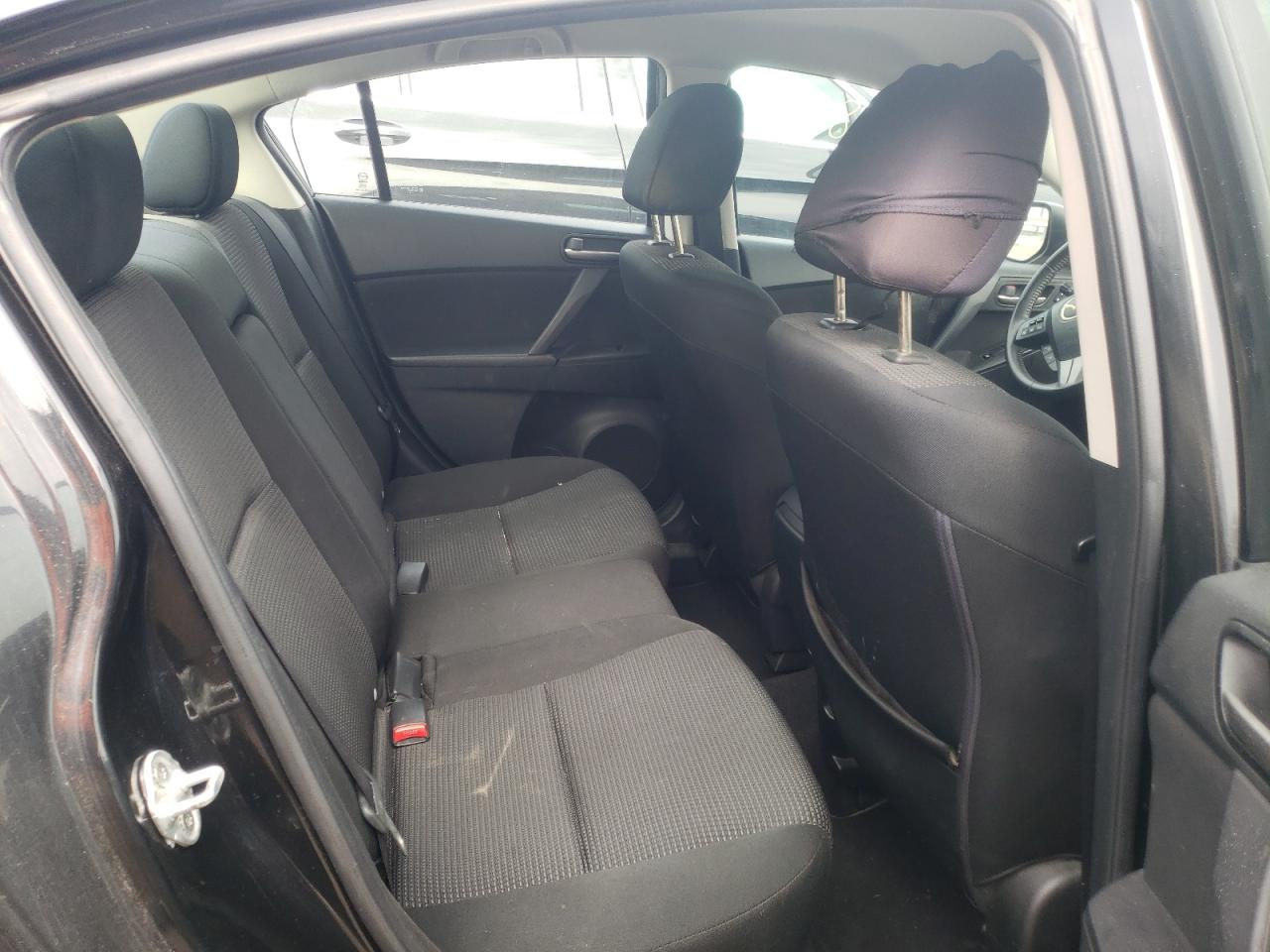 Photo 6 from auction – 2012 MAZDA 3 I with VIN JM1BL1V82C1683208