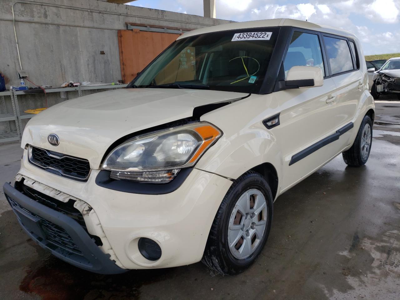 Photo 2 from auction – 2013 KIA SOUL with VIN KNDJT2A58D7486975