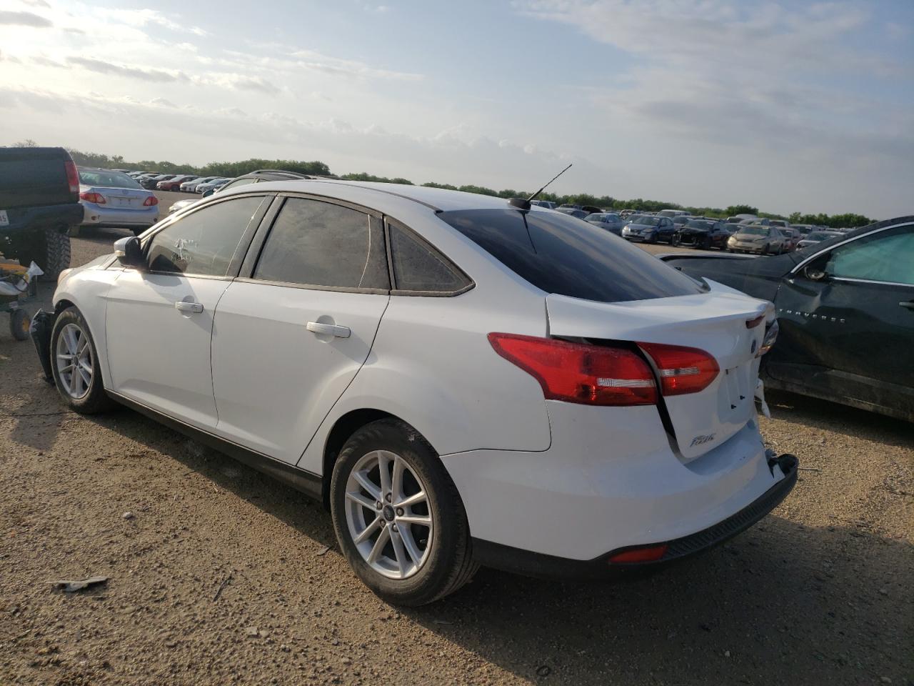 Photo 3 from auction – 2017 FORD FOCUS SE with VIN 1FADP3F21HL319902