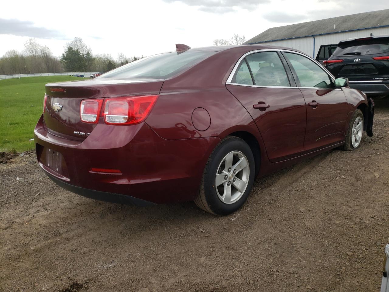 Photo 4 from auction – 2015 CHEVROLET MALIBU 1LT with VIN 1G11C5SL4FF347328
