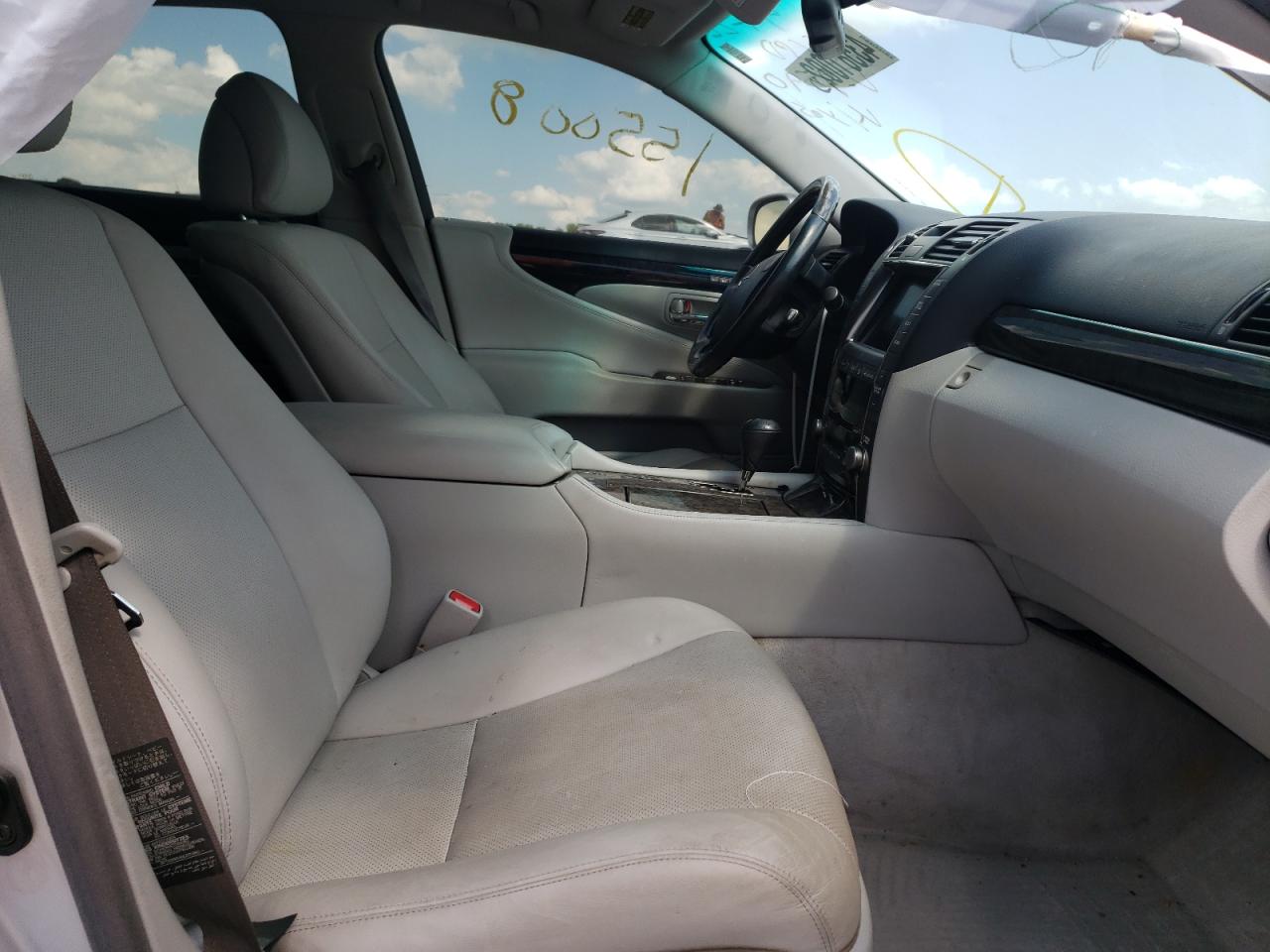 Photo 5 from auction – 2009 LEXUS LS 460 with VIN JTHBL46F495089590