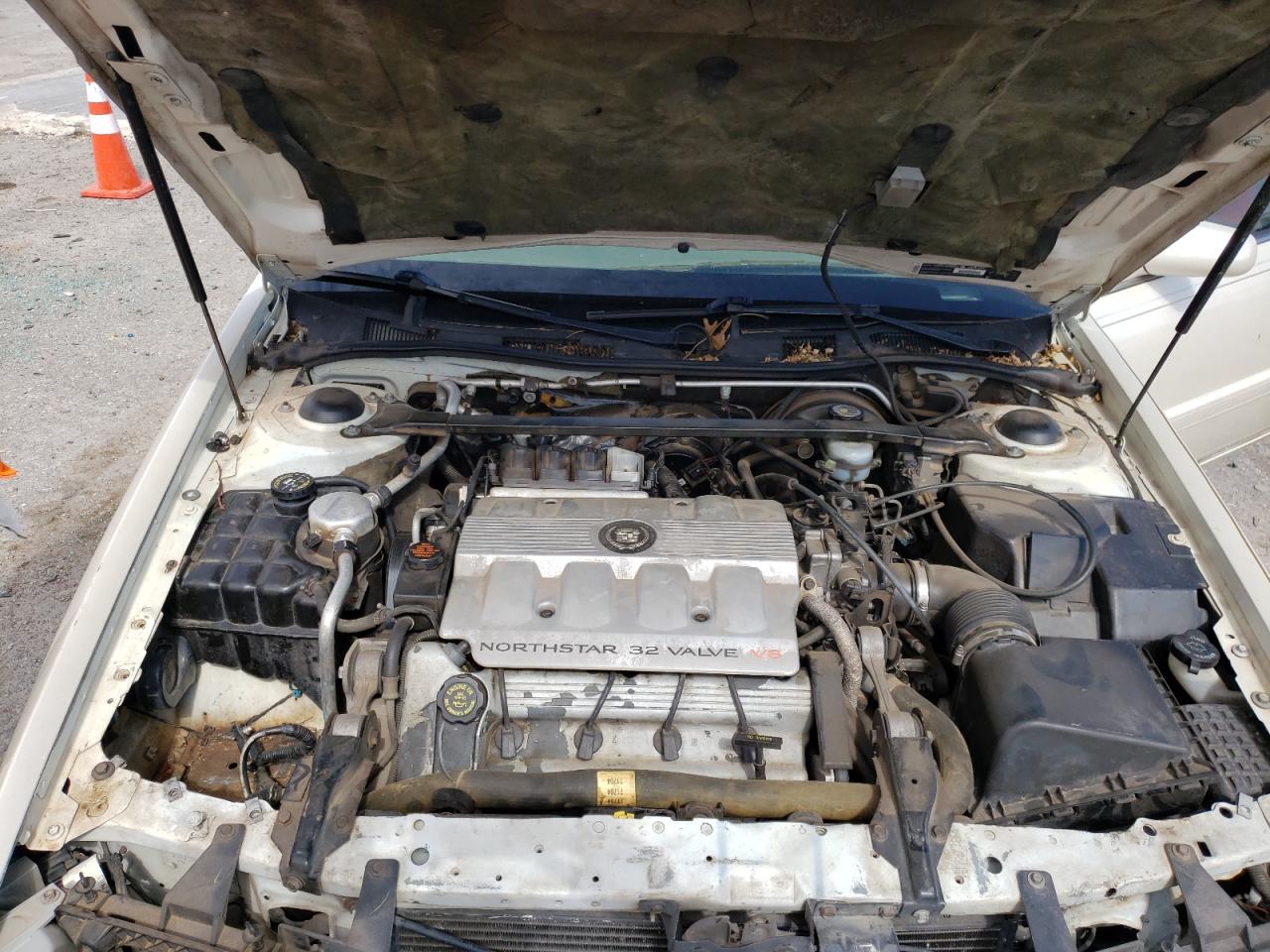 Photo 7 from auction – 1999 CADILLAC ELDORADO T with VIN 1G6ET1297XU609204