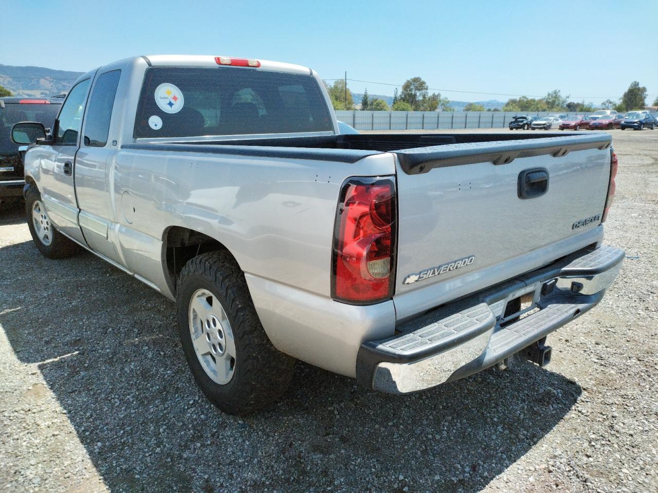 Photo 3 from auction – 2005 CHEVROLET SILVERADO with VIN 1GCEC19V05Z324070