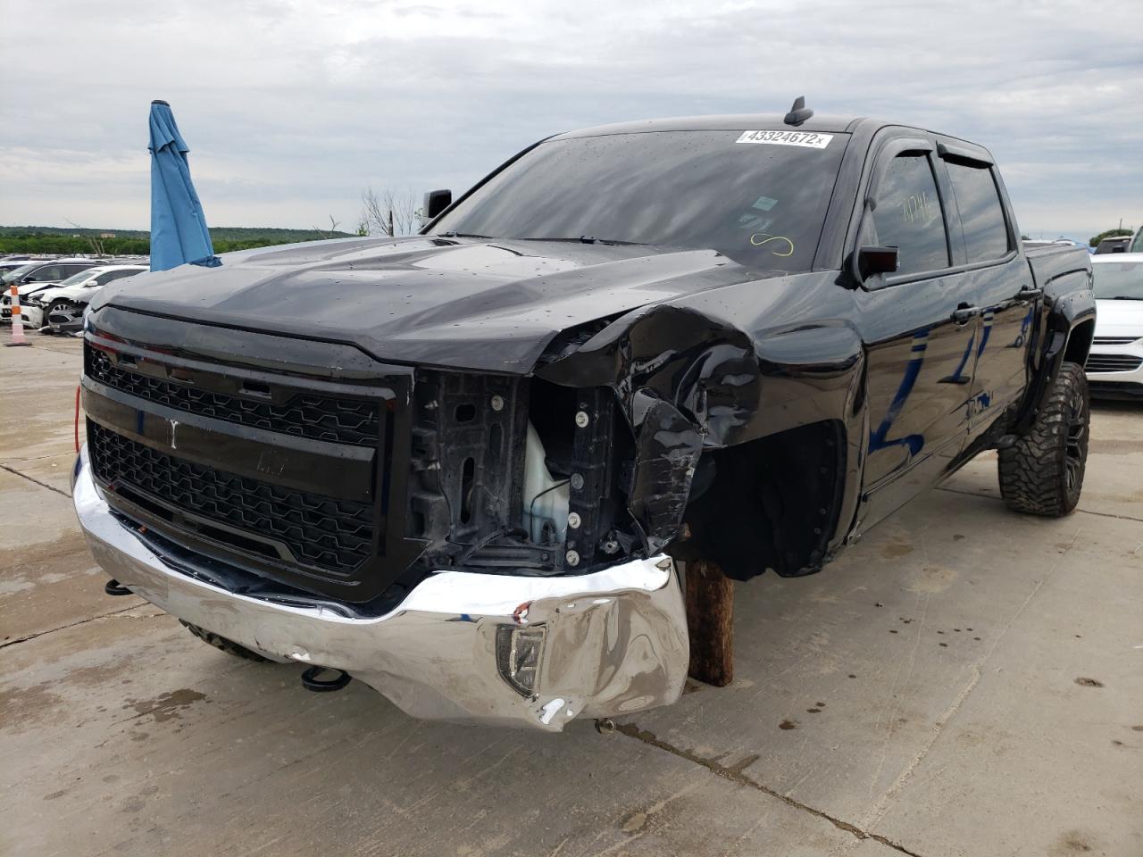 Photo 2 from auction – 2018 CHEVROLET SILVERADO with VIN 3GCPCREC4JG195885