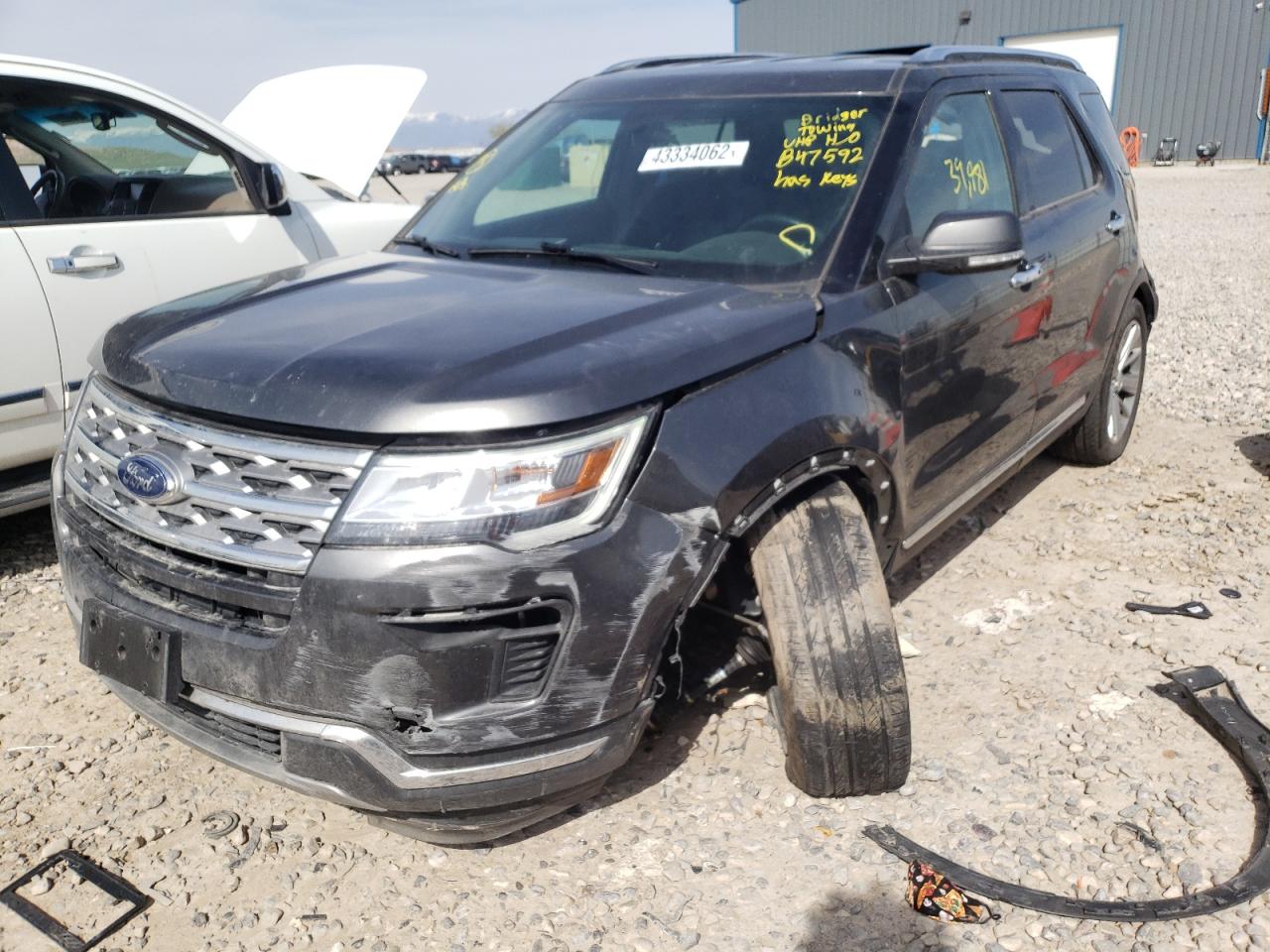 Photo 2 from auction – 2019 FORD EXPLORER L with VIN 1FM5K8F83KGB47592