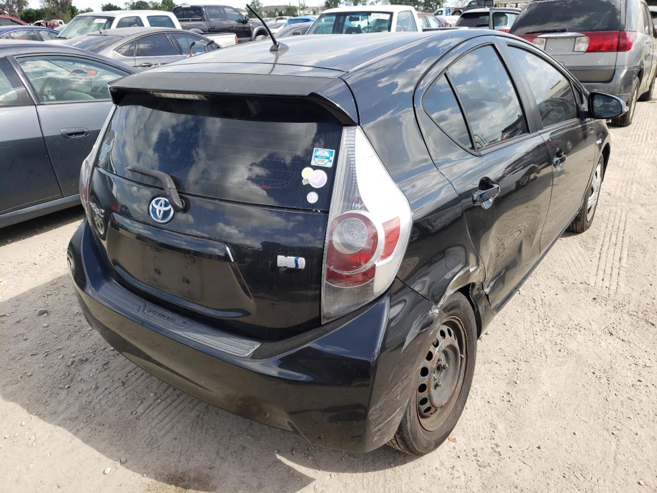 Photo 4 from auction – 2012 TOYOTA PRIUS C with VIN JTDKDTB30C1001332
