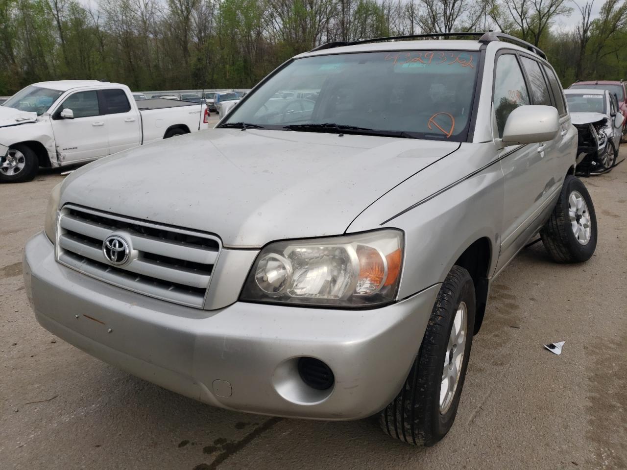 Photo 2 from auction – 2004 TOYOTA HIGHLANDER with VIN JTEHD21A540029814