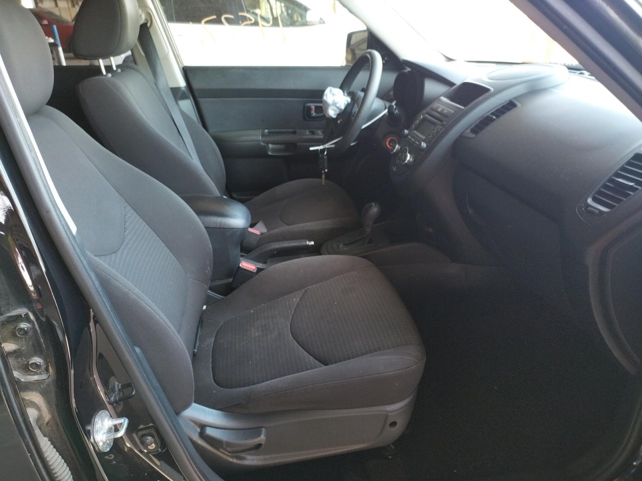 Photo 5 from auction – 2012 KIA SOUL with VIN KNDJT2A50C7481137