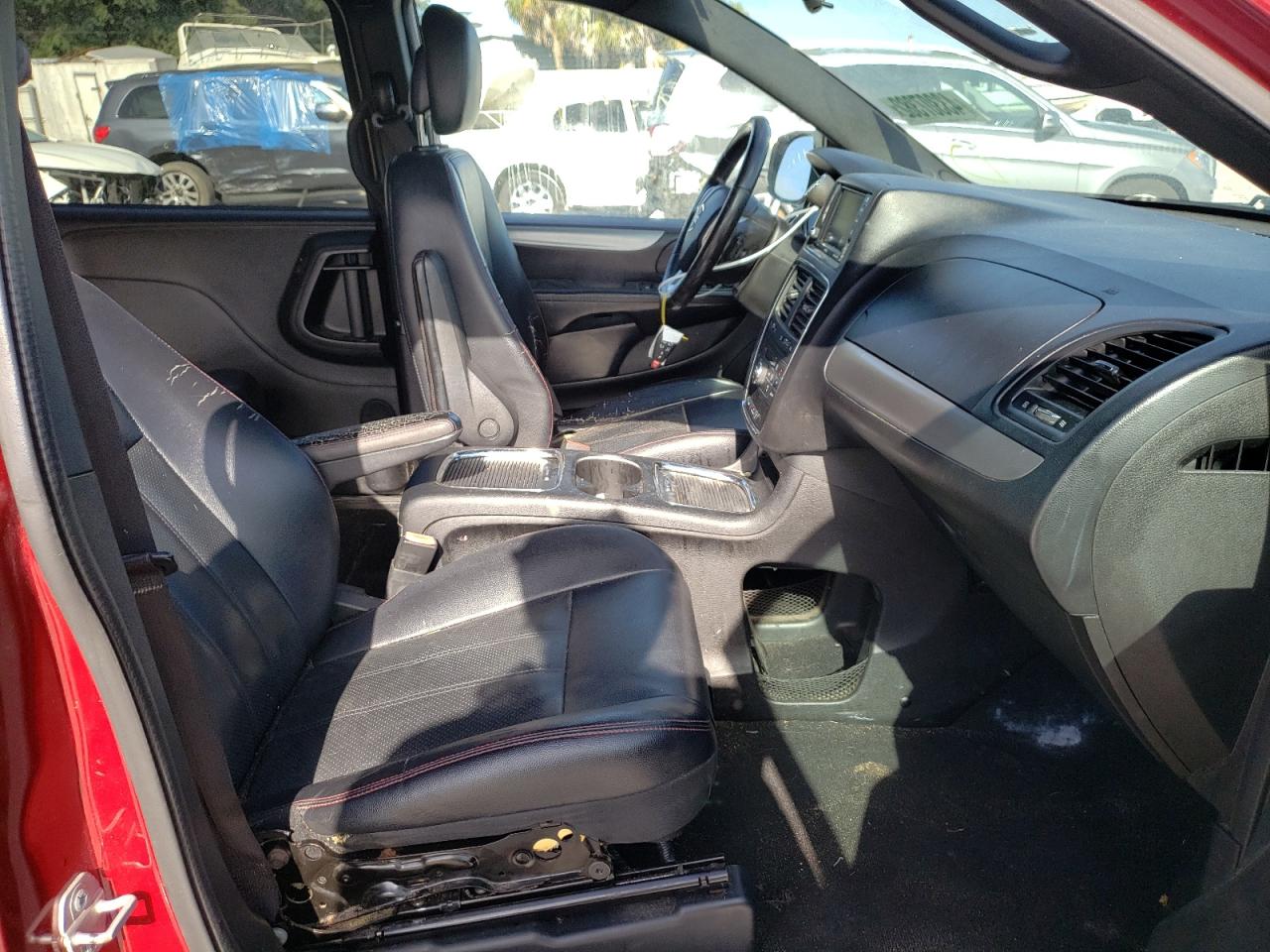 Photo 5 from auction – 2015 DODGE GRAND CARA with VIN 2C4RDGEG9FR649336