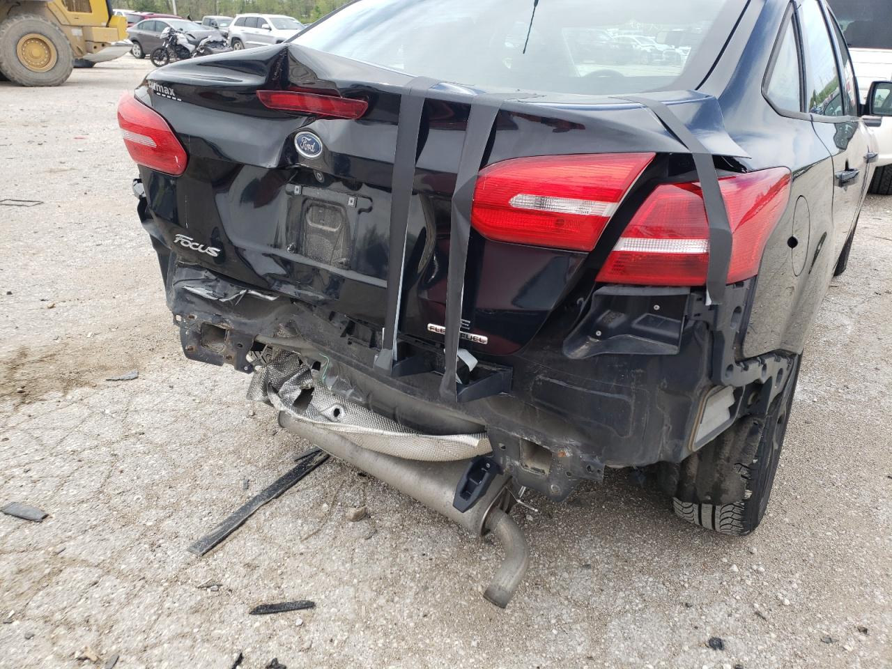 Photo 9 from auction – 2016 FORD FOCUS SE with VIN 1FADP3F24GL295142