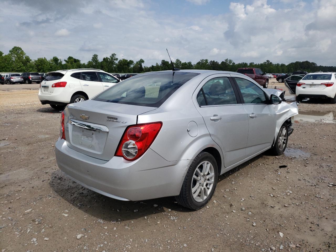 Photo 4 from auction – 2012 CHEVROLET SONIC LT with VIN 1G1JC5SH3C4169589