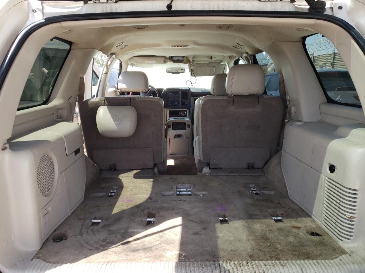 Photo 9 from auction – 2005 CADILLAC ESCALADE L with VIN 1GYEC63N15R253445