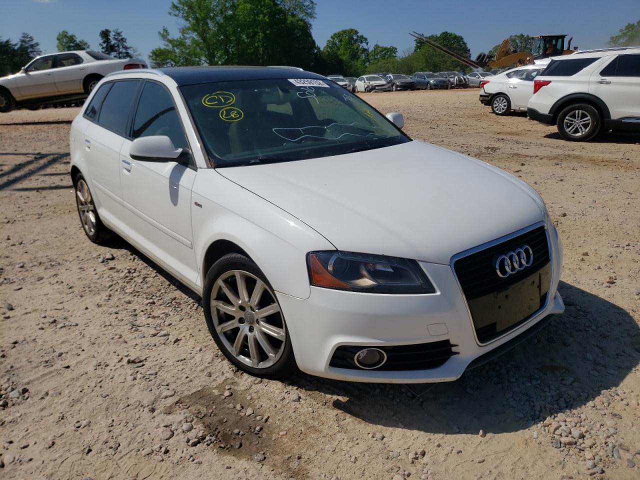 AUDI A3 PREMIUM 2012 con VIN WAUKJAFM7CA051710 - Foto de la subasta