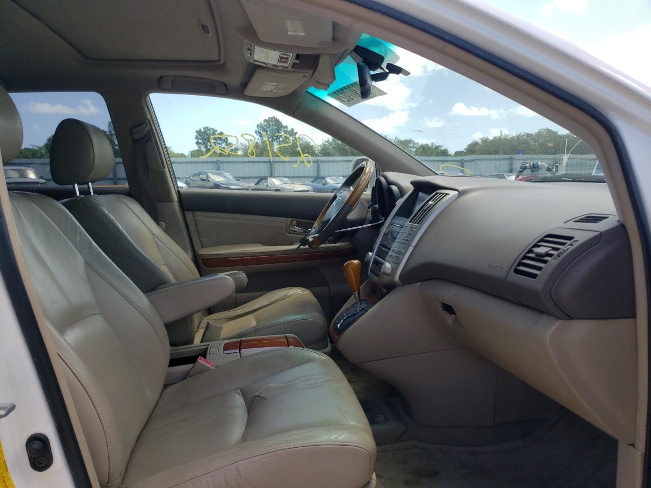 Photo 5 from auction – 2004 LEXUS RX 330 with VIN JTJGA31U840005819