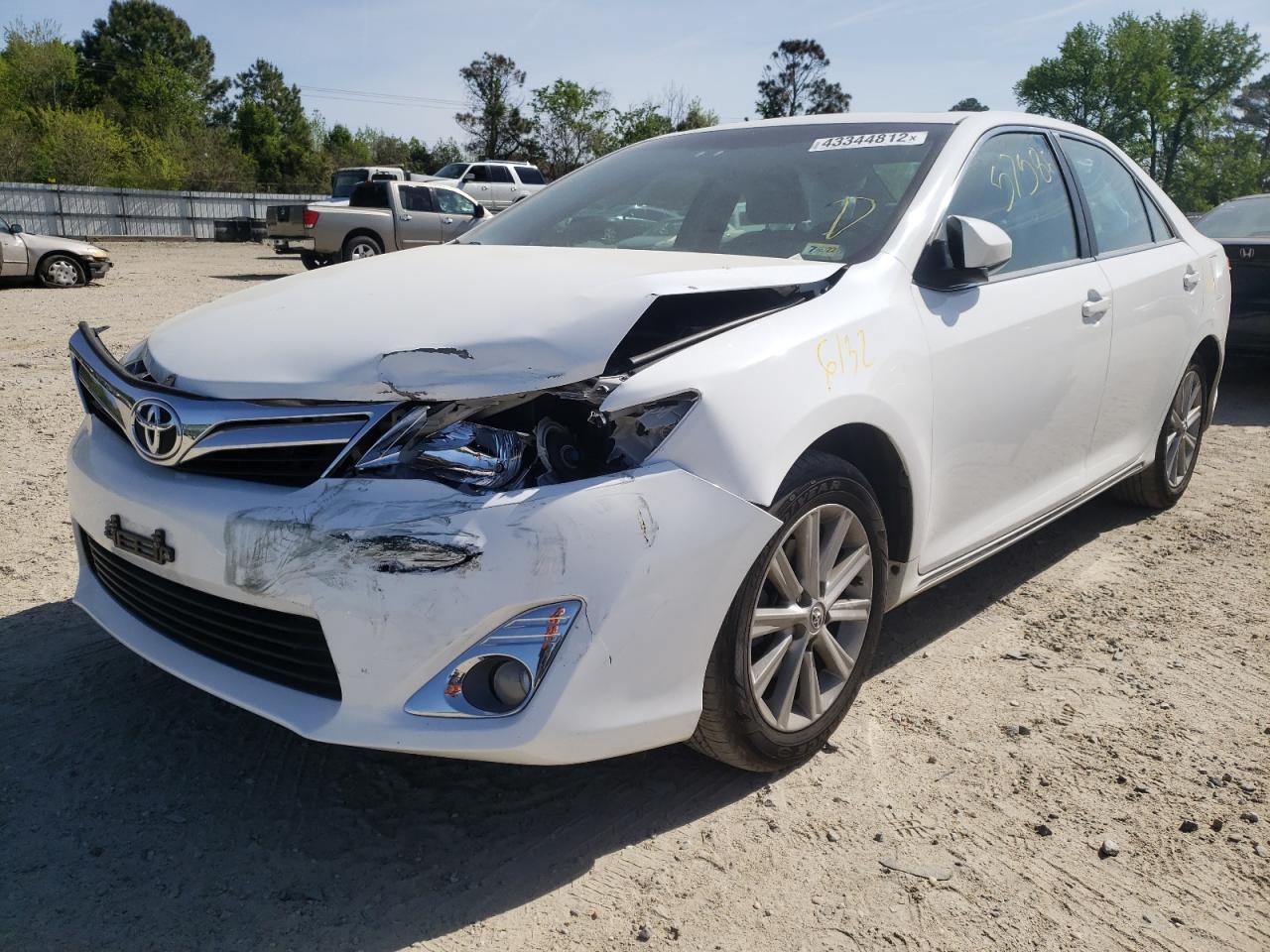 Photo 2 from auction – 2014 TOYOTA CAMRY L with VIN 4T4BF1FK3ER394679
