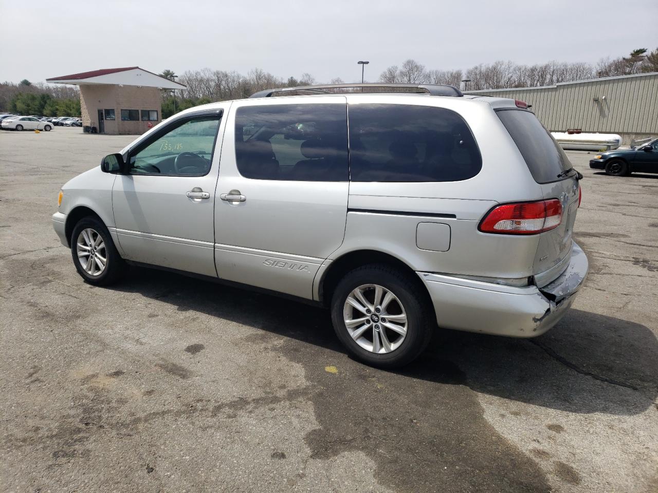 Photo 3 from auction – 2003 TOYOTA SIENNA LE with VIN 4T3ZF13C33U552822