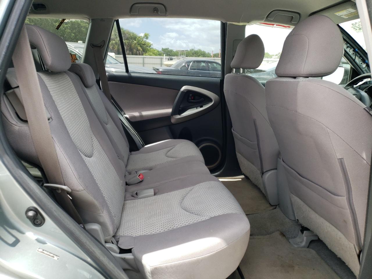 Photo 6 from auction – 2008 TOYOTA RAV4 with VIN JTMBD35VX85196479
