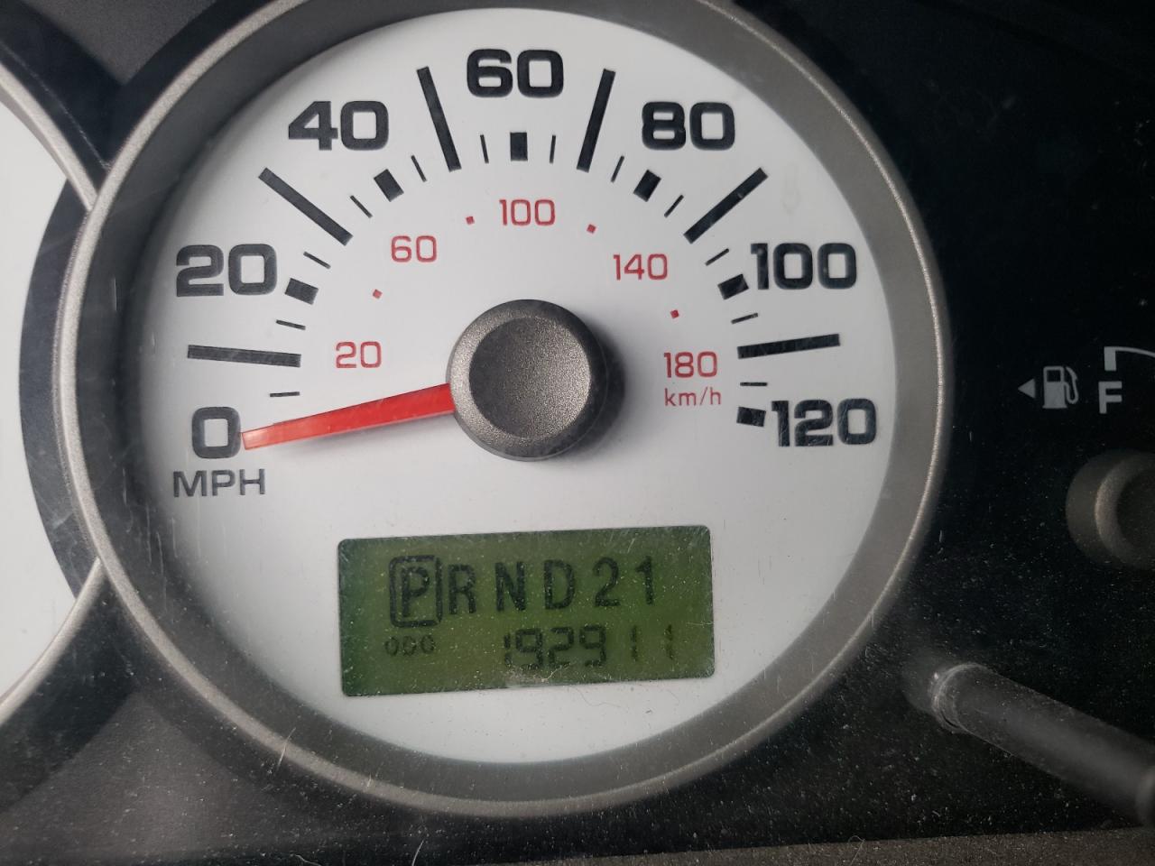 Photo 8 from auction – 2005 FORD ESCAPE LIM with VIN 1FMYU04185KA22524
