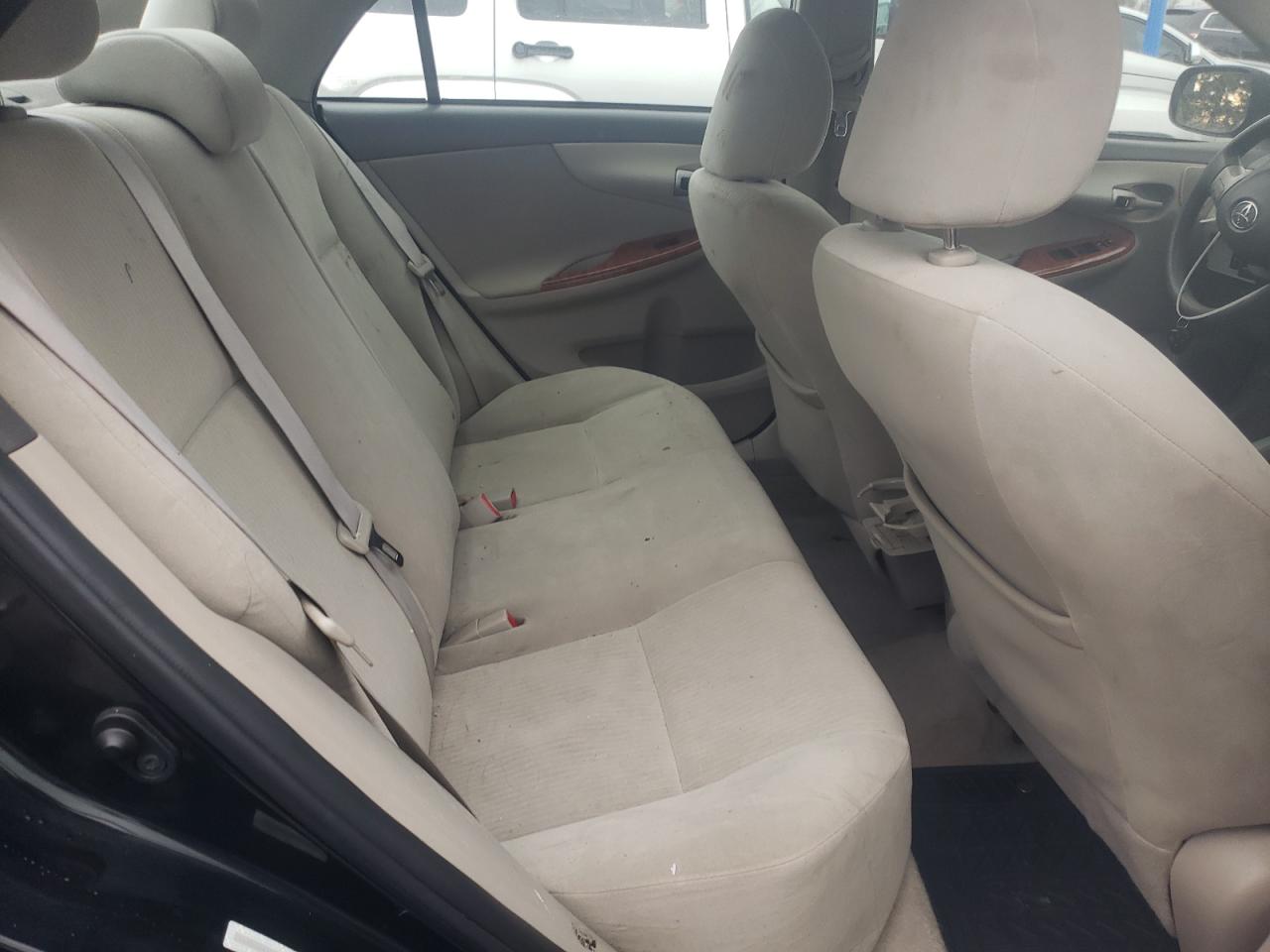 Photo 6 from auction – 2010 TOYOTA CORROLLA with VIN 1NXBU4EE0AZ170650