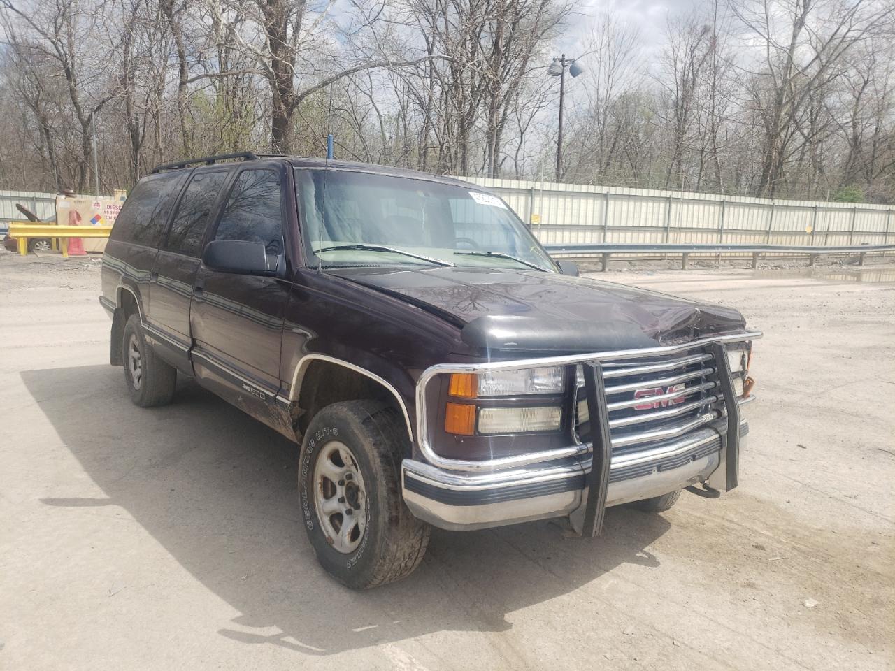 Photo 1 from auction – 1997 GMC SUBURBAN K with VIN 3GKFK16R4VG526574