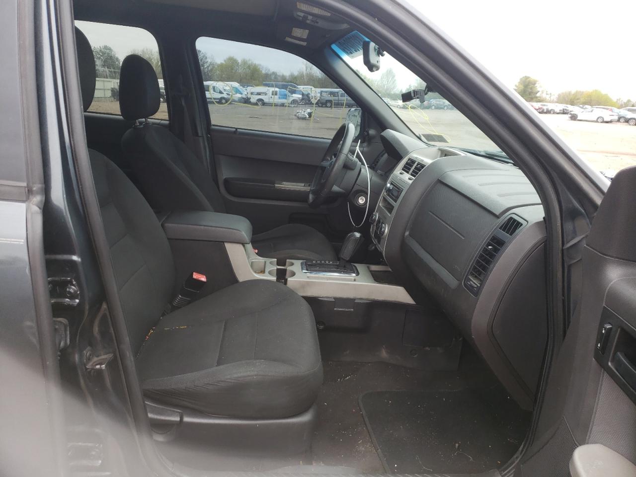 Photo 5 from auction – 2008 FORD ESCAPE XLT with VIN 1FMCU03Z98KD75943