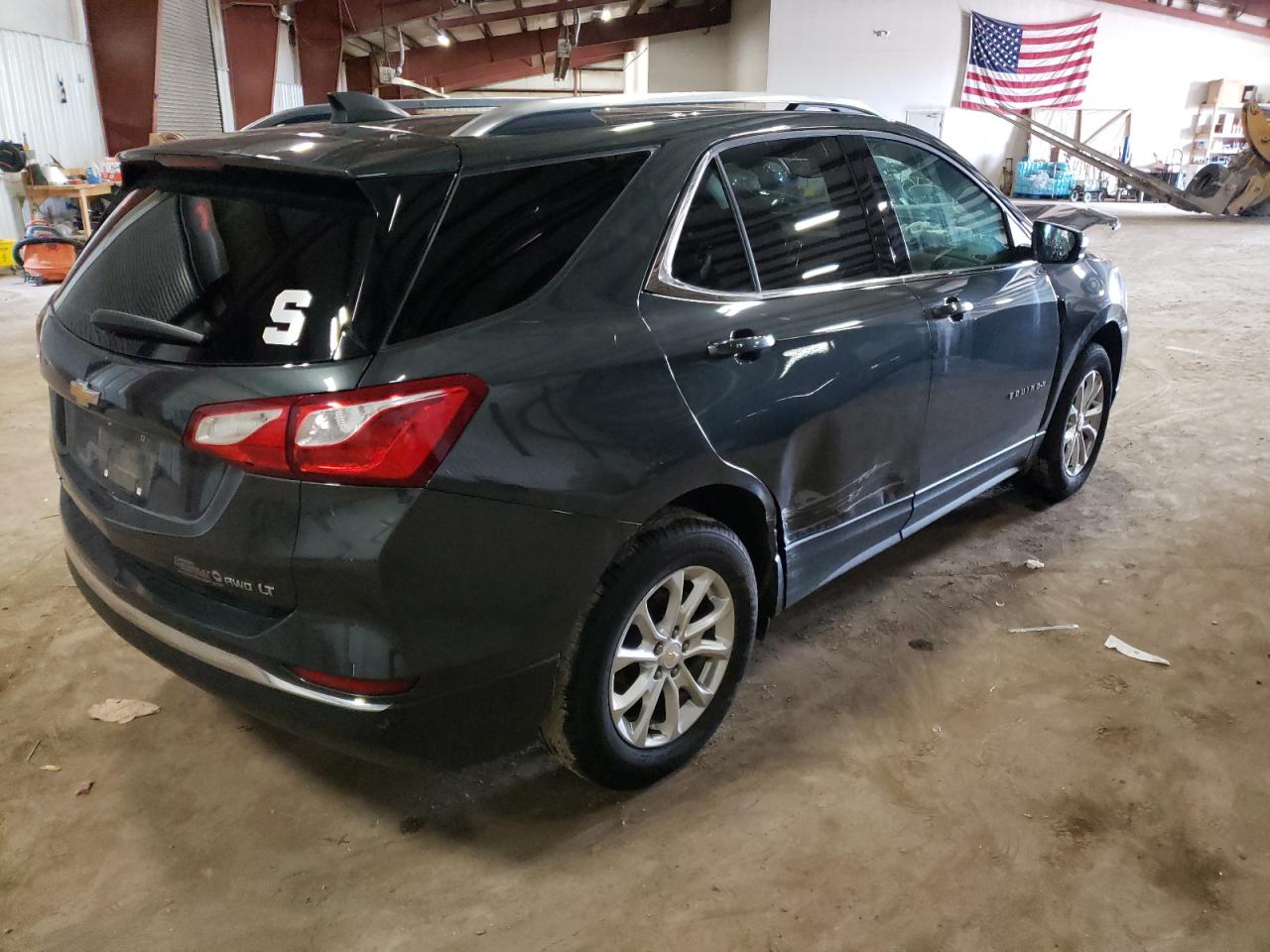 Photo 4 from auction – 2018 CHEVROLET EQUINOX LT with VIN 2GNAXSEV0J6237863