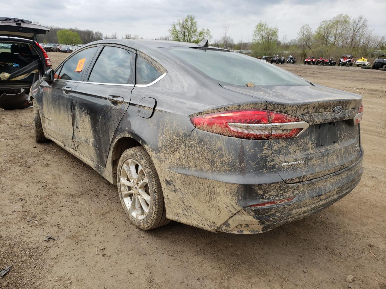 Photo 3 from auction – 2019 FORD FUSION SE with VIN 3FA6P0LU9KR240337