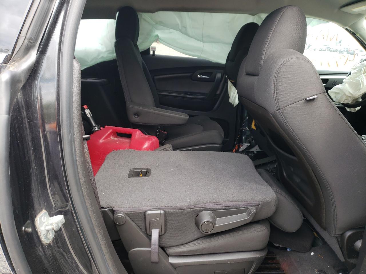 Photo 6 from auction – 2011 CHEVROLET TRAVERSE L with VIN 1GNKRGED8BJ122905