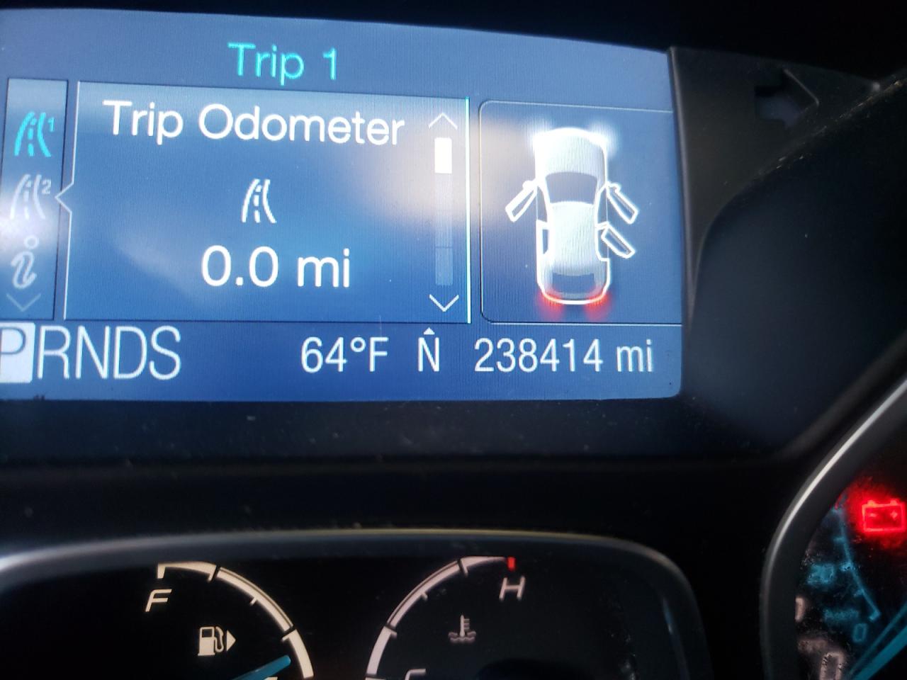 Photo 8 from auction – 2012 FORD FOCUS SEL with VIN 1FAHP3M23CL274572