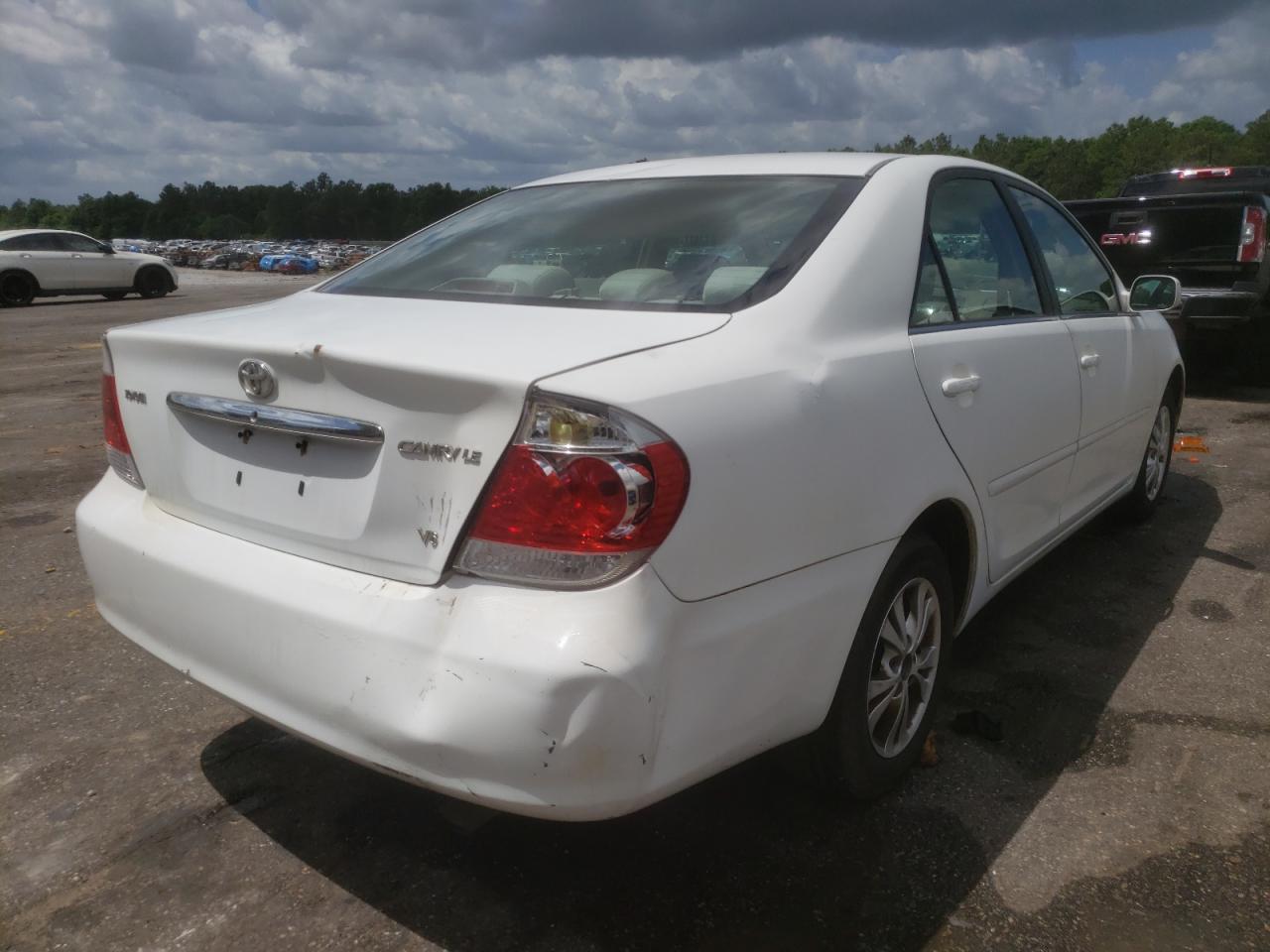 Photo 4 from auction – 2005 TOYOTA CAMRY LE with VIN 4T1BF30K65U605730