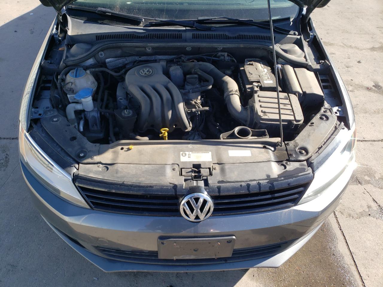 Photo 7 from auction – 2014 VOLKSWAGEN JETTA BASE with VIN 3VW2K7AJ6EM221641