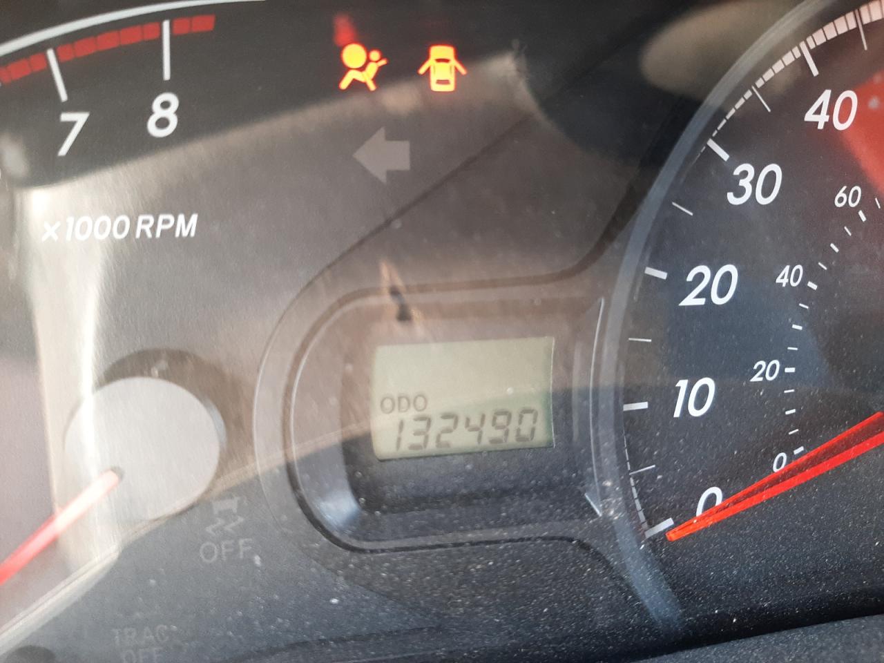 Photo 8 from auction – 2013 TOYOTA SIENNA LE with VIN 5TDKK3DC2DS356834