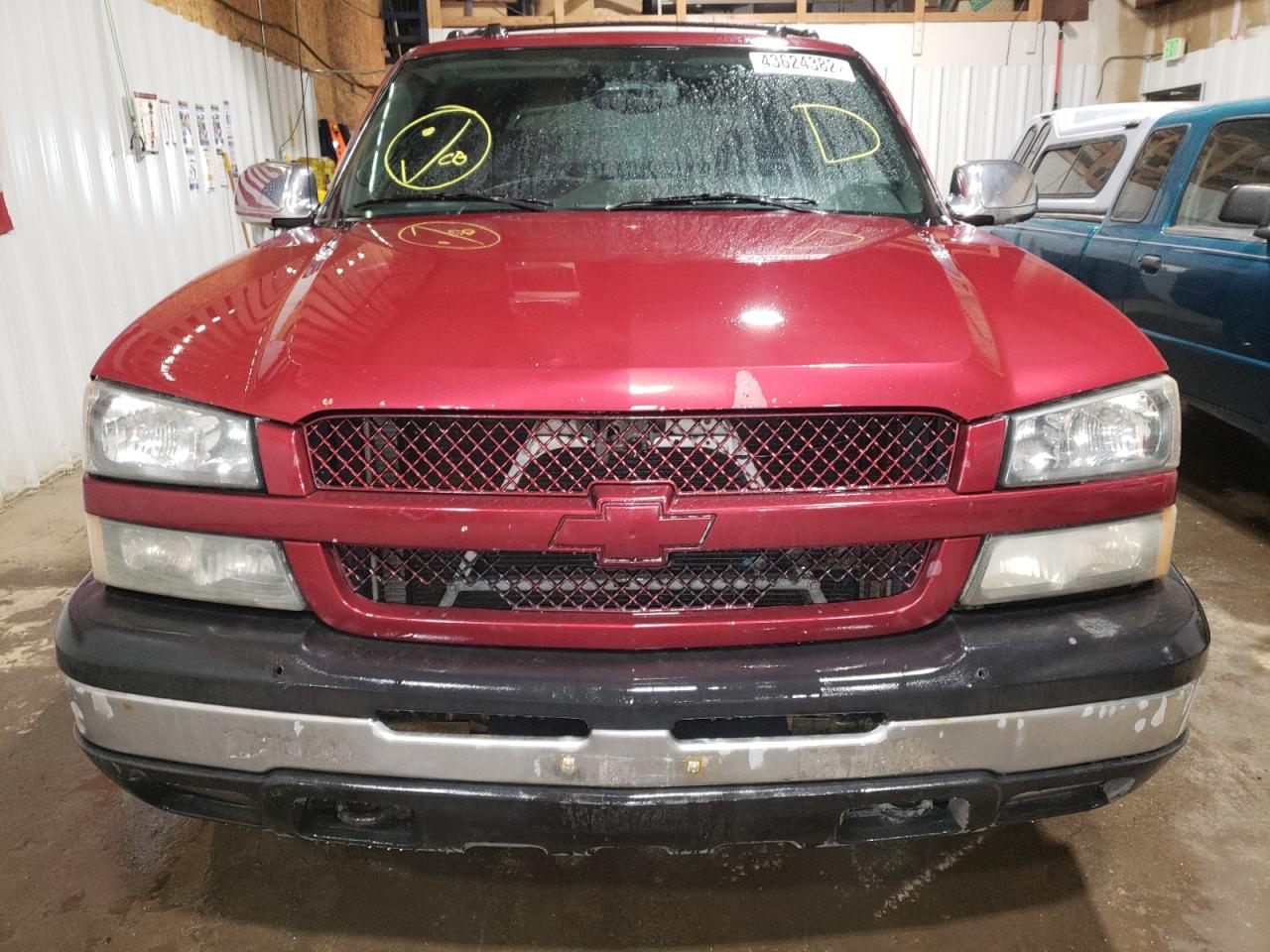 Photo 9 from auction – 2004 CHEVROLET AVALANCHE with VIN 3GNEK12T44G214091