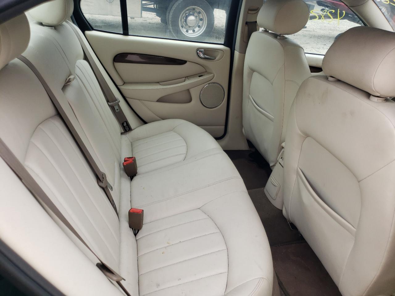 Photo 6 from auction – 2002 JAGUAR X-TYPE 2.5 with VIN SAJEA51D32XC27649
