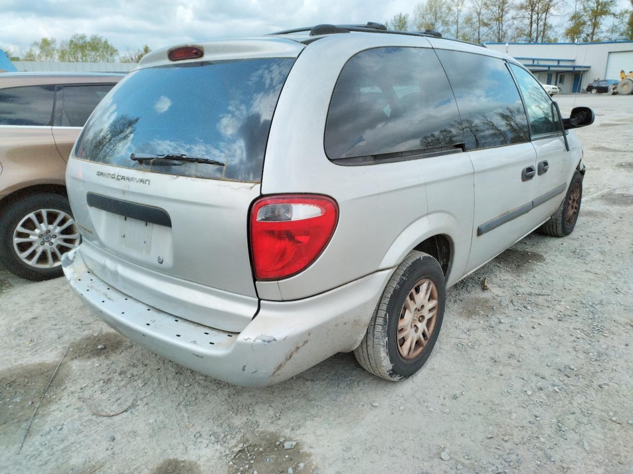 Photo 4 from auction – 2005 DODGE GRAND CARA with VIN 1D4GP24RX5B364116